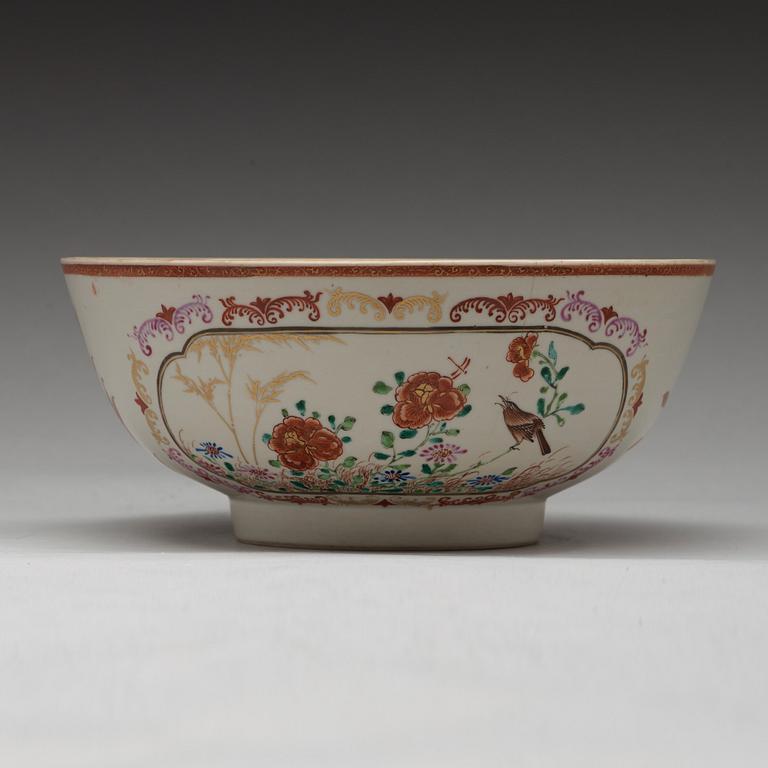 BÅLSKÅL, kompaniporslin. Qingdynastin, Qianlong (1736-1795).