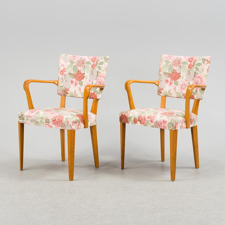 A pair of 1930´s armchairs.