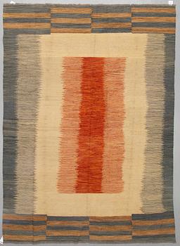 A CARPET, kilim, ca 295 x 193 cm.