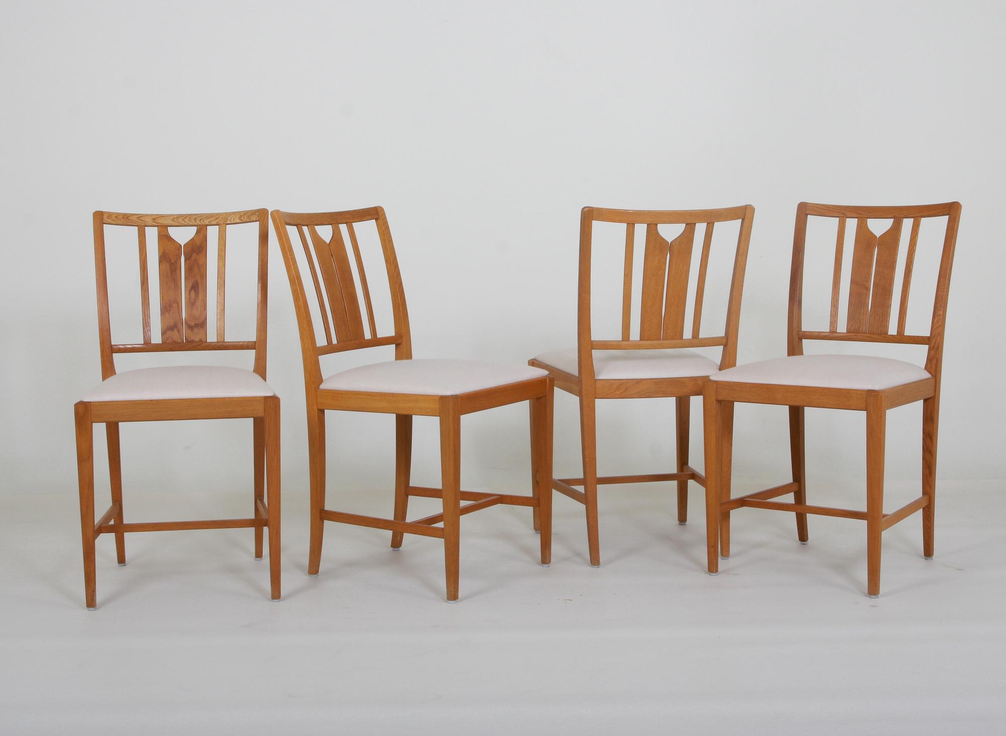 MATSALSMÖBLEMANG, 7 delar. Design Carl Malmsten  "Herrgården" resp "Ulvåsa", Bodafors.