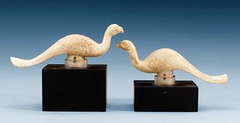 1324. A pair of jade figures of birds, Qing dynasty (1644-1912). (2).