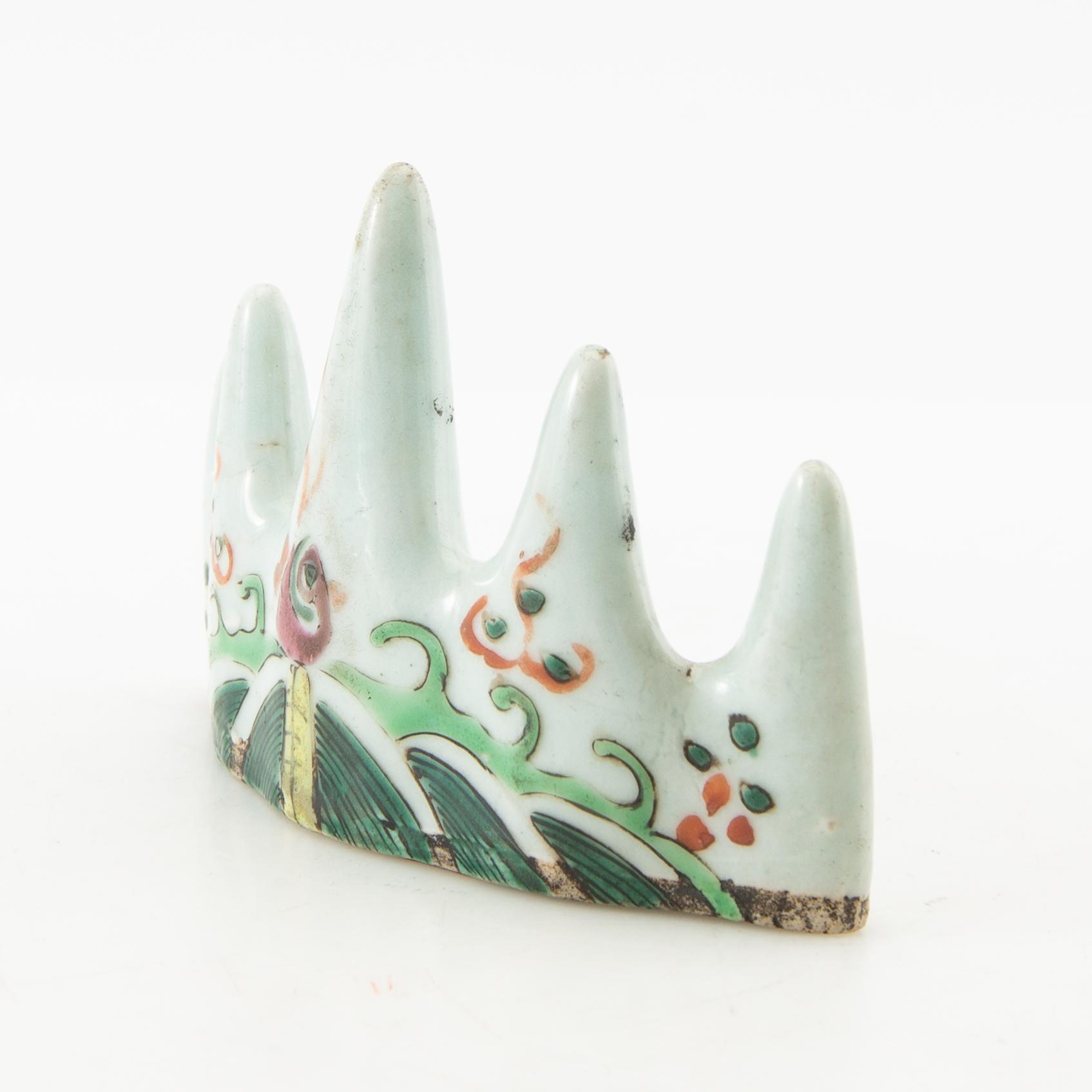 Brush holder China Jiaqing (1796-1820) porcelain.