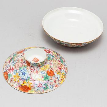 A Chinese mille fleur porcelain bowl with cover, 20th century, with Qianlong mark.