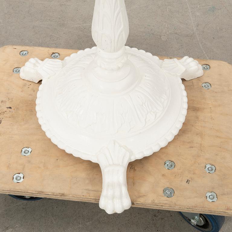 Trädgårdsbord, Byarum 1900-talets senare del.