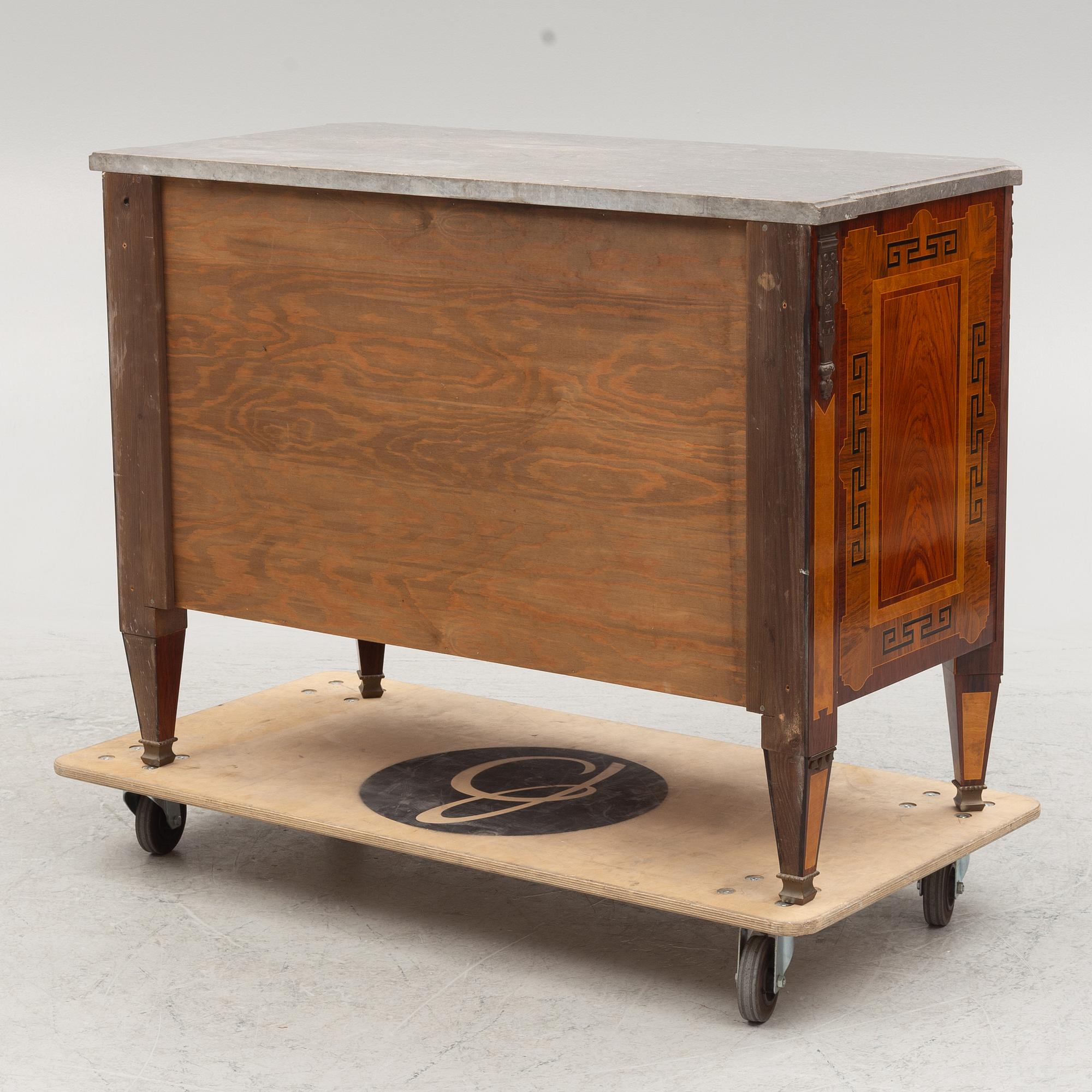 A chest of drawers, Gustavian style, mid-20th Century.