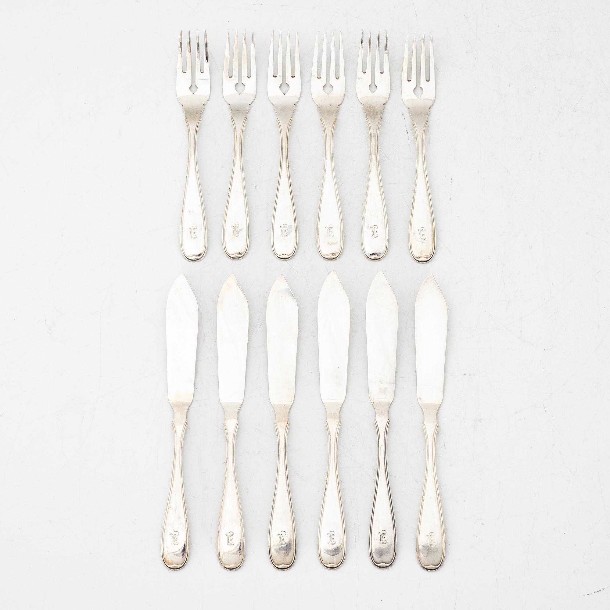 Gustaf Möllenborg, fiskbestick, 12 st, silver, modell "Svensk rund", Stockholm, 1916-18.