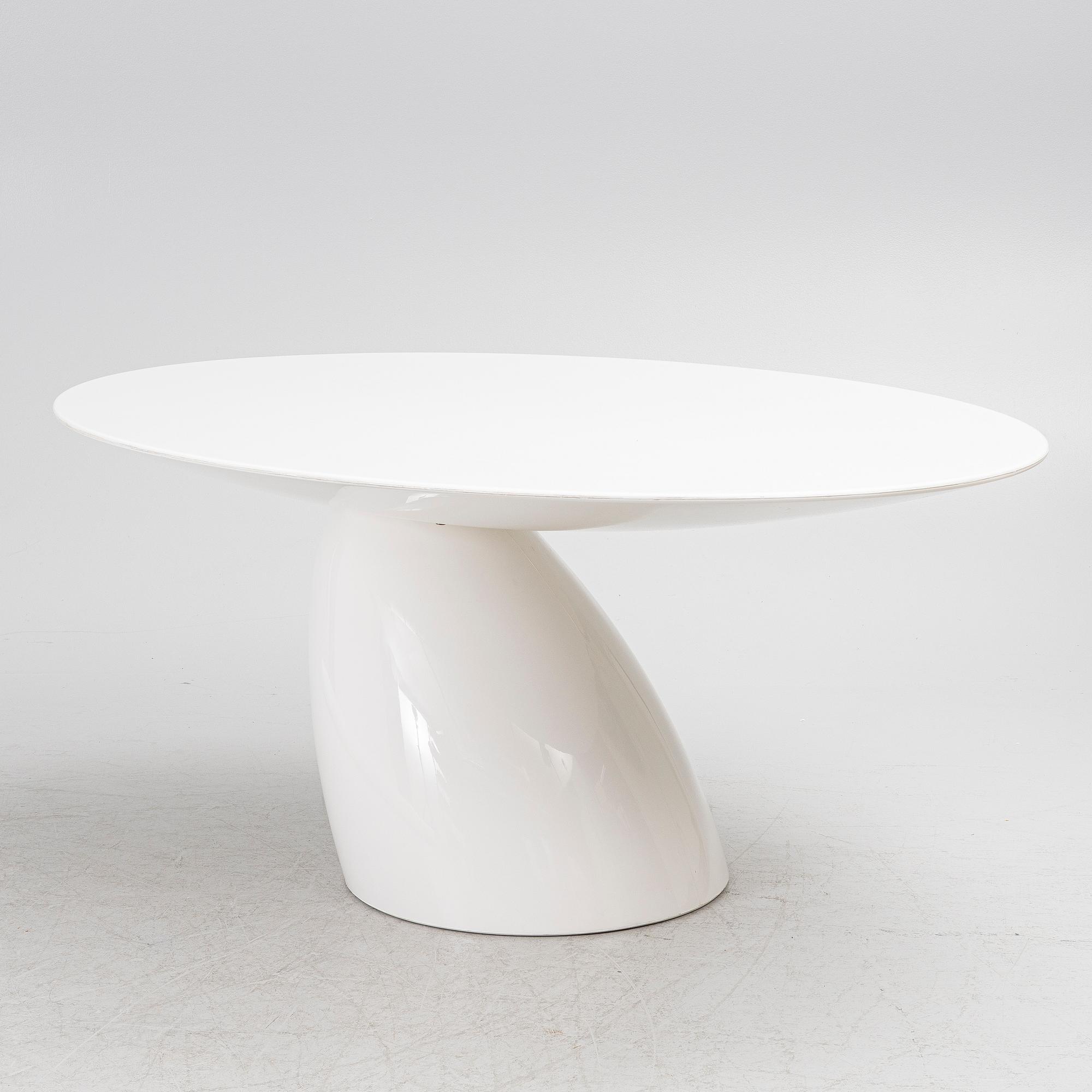 Eero Aarnio, a dining table, 'Parabel', designed in 1994.