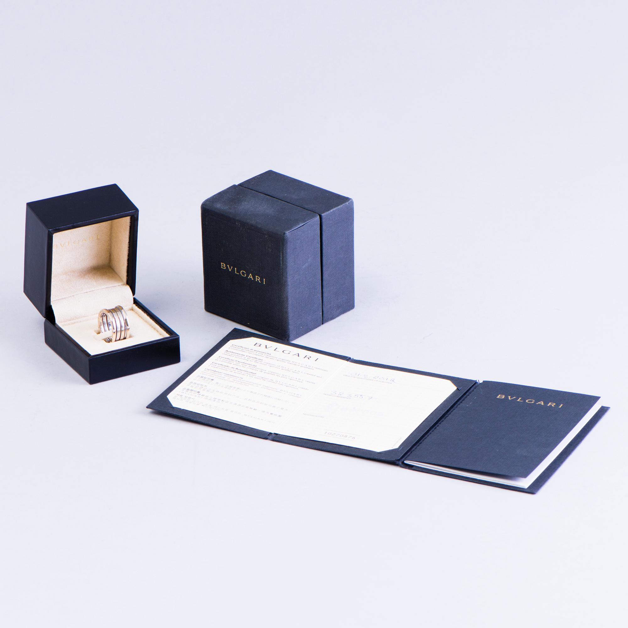 RING, Bulgari B Zero1, 18K vitguld.