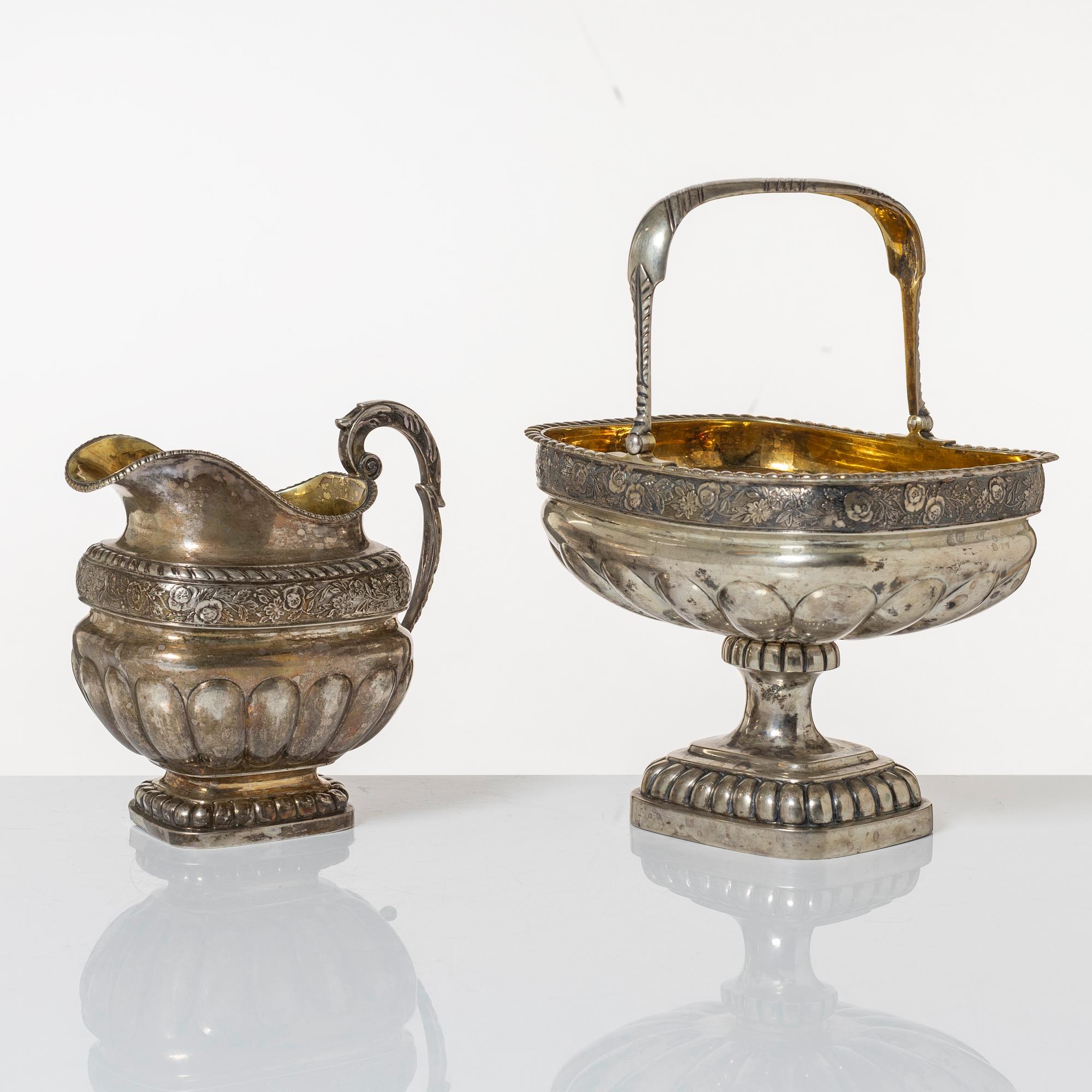 Confectionery bowl and cream jug, low-grade silver, Empire, 19th Century.