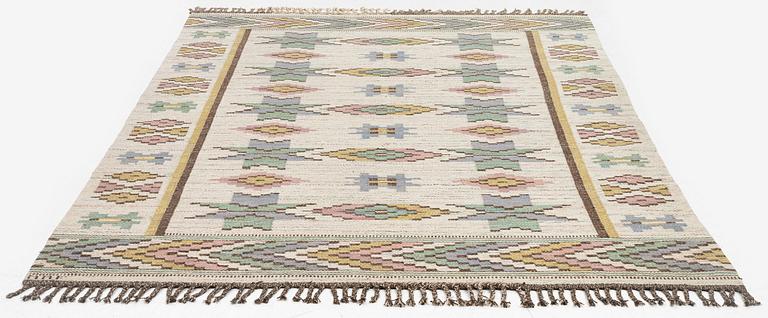 Märta Måås-Fjetterström, matta, "Vit botten", rölakan, ca 288 x 187 cm, signerad MMF.