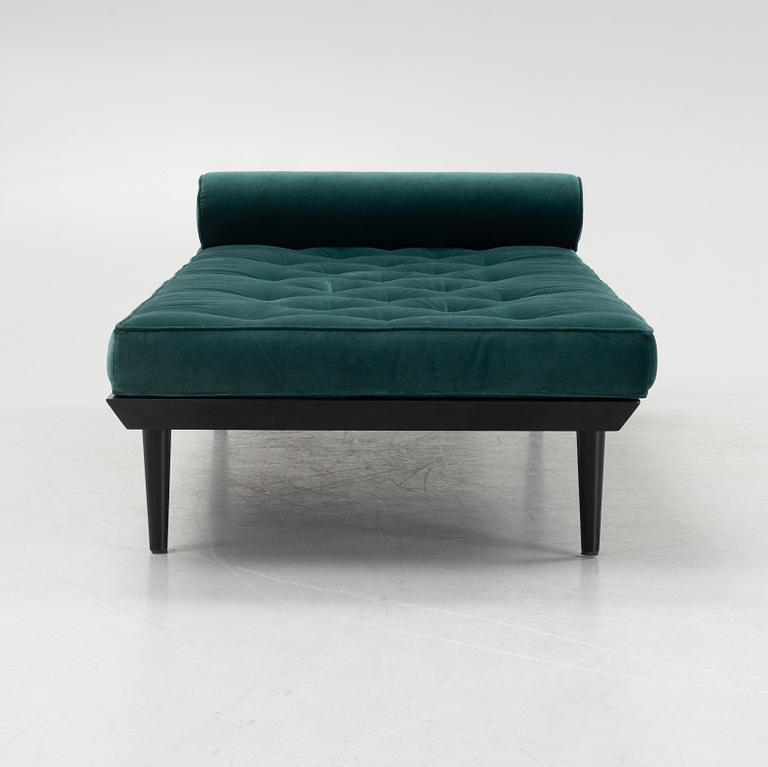 Dagbädd, "Ritzy", Layered.