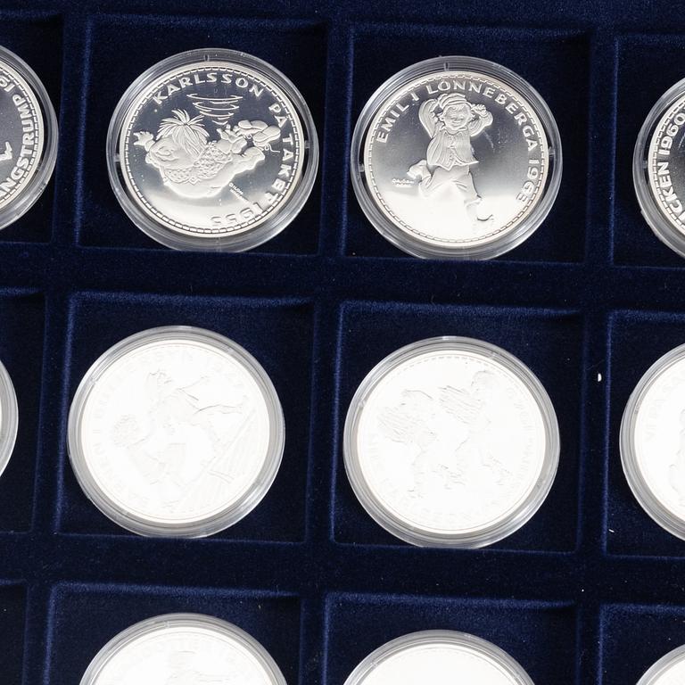 Commemorative coins/jubilee coins, 18 pcs, sterling silver, Astrid Lindgren & The Tales of the North, Myntverket Moneta.