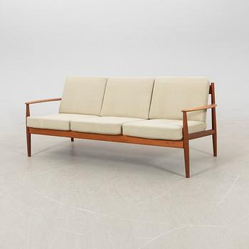 Grete Jalk, sofa 1960s for France & Son Denmark.