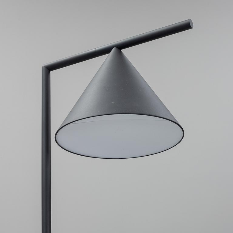 Michael Anastassiades, a 'Captain Flint' floor ight, Flos, Italy.