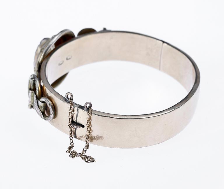 ARMBAND samt BROSCH, 14 K guld, 1800-tal.
