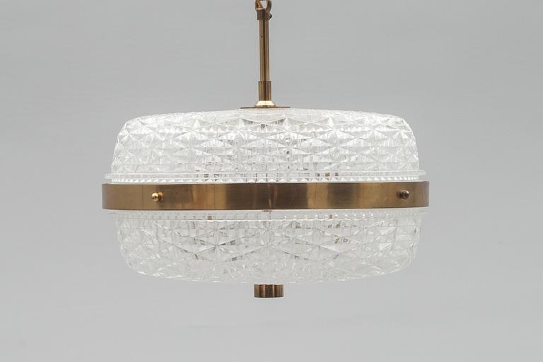 TAKLAMPA, glas och mässing. 1900-talets mitt.