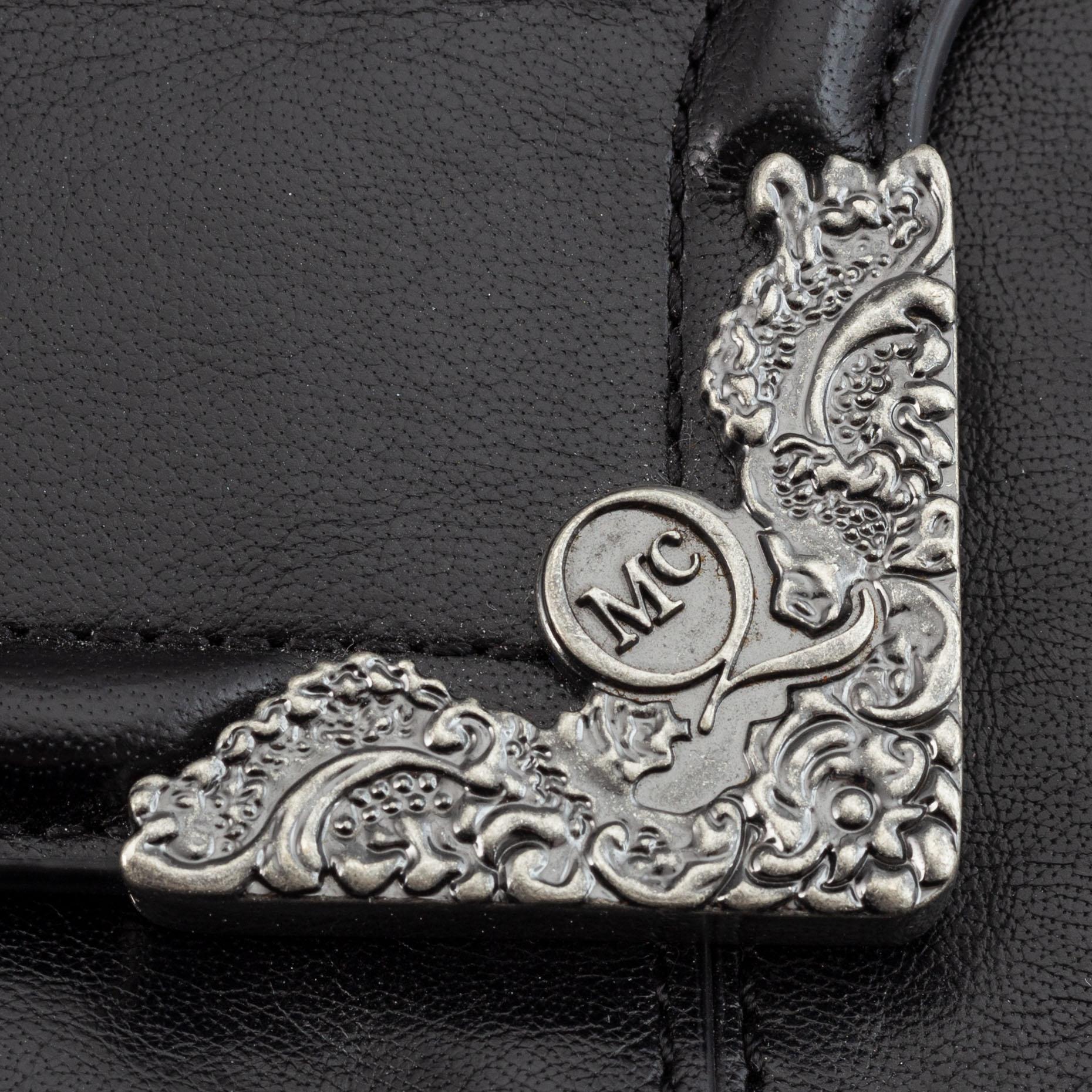 Alexander McQueen, clutch.