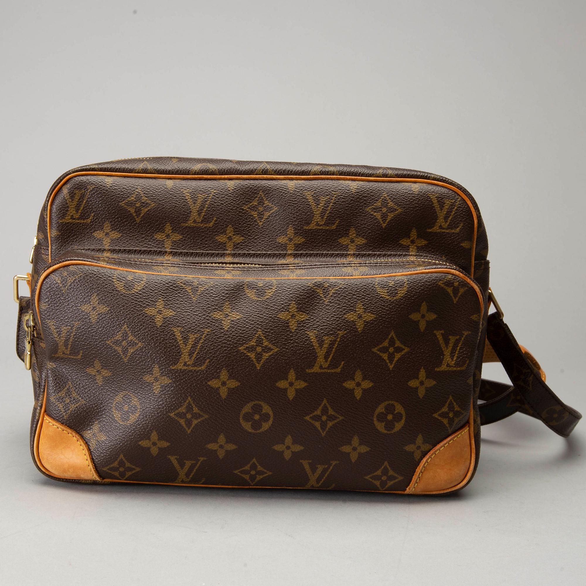 LOUIS VUITTON, axelbandsväska, crossbody.