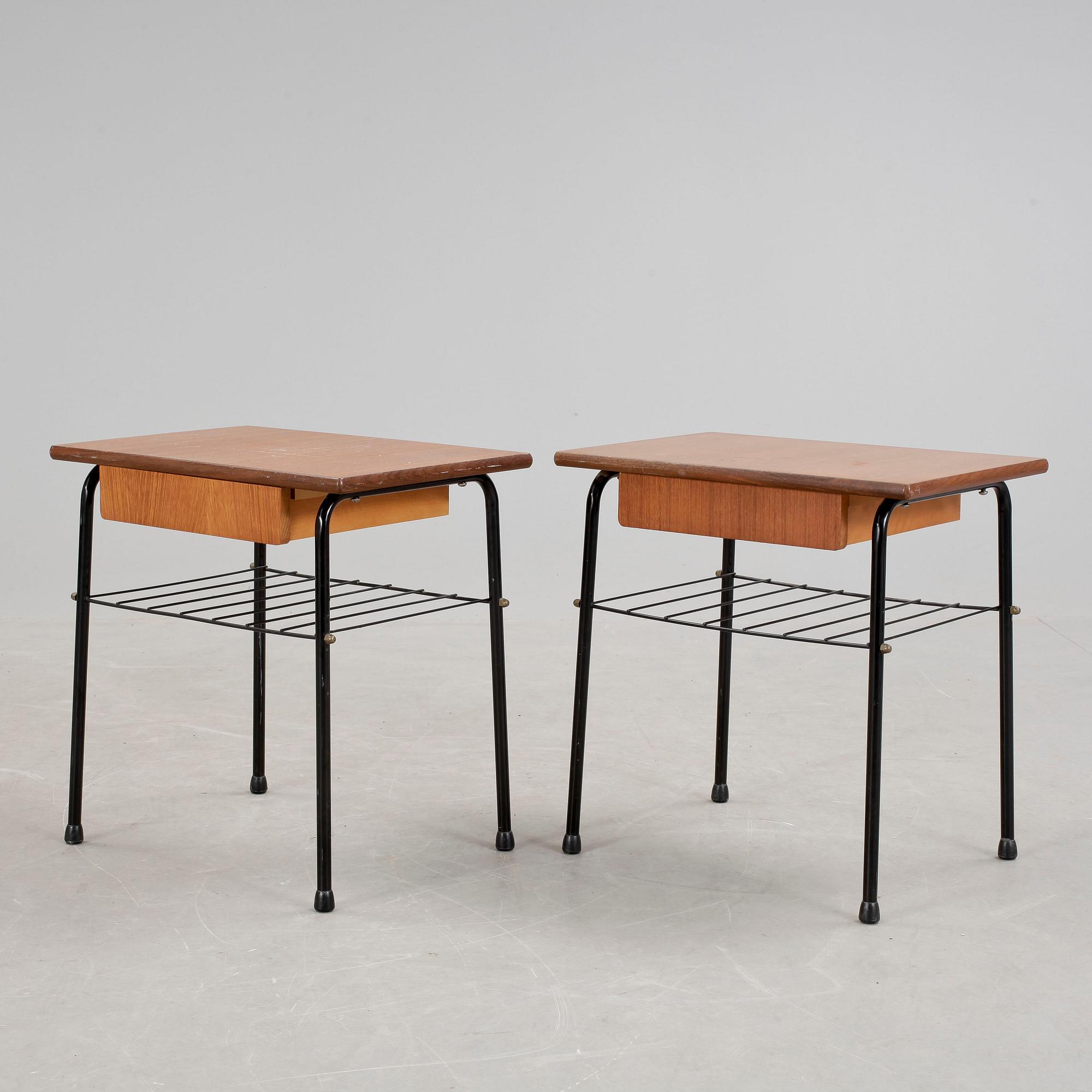 SÄNGBORD, ett par, 1900-talets mitt.