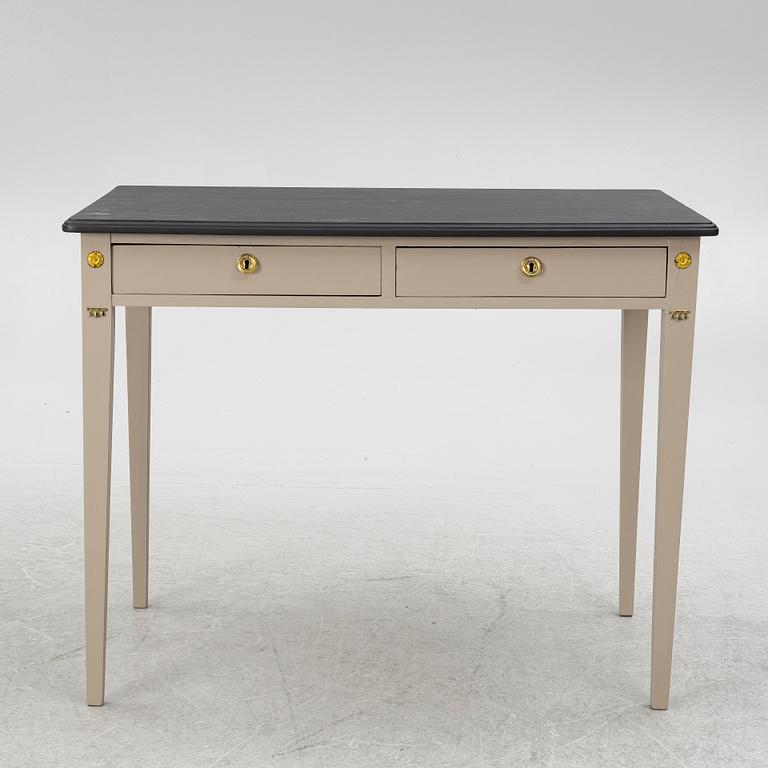 Skrivbord, 1900-talets första hälft.