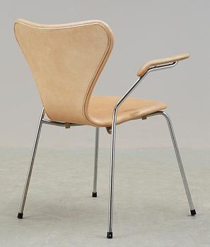 KARMSTOL, "Sjuan", Arne Jacobsen, Fritz Hansen, märkt undertill, troligen slutet av 1970-talet.