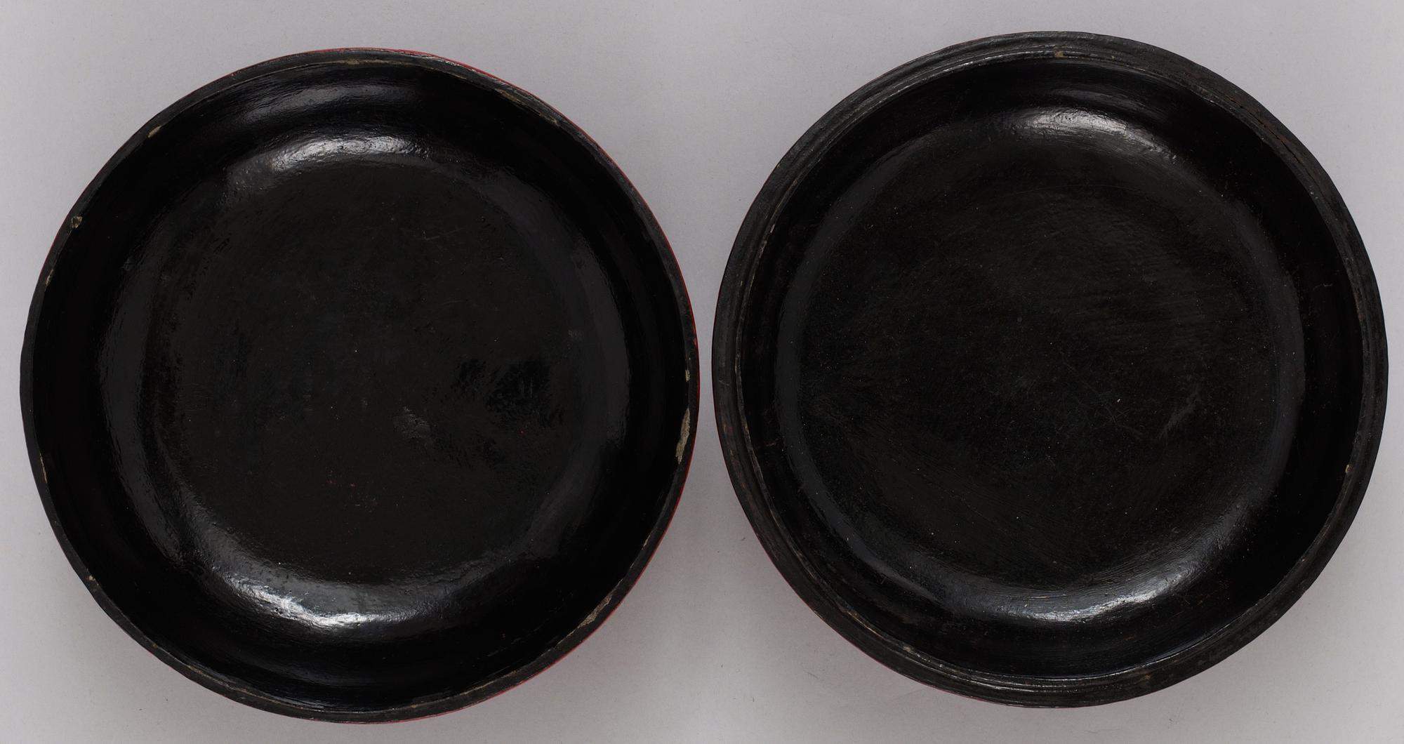 ASK med LOCK, rött lack, Qing dynastin (1644-1912).