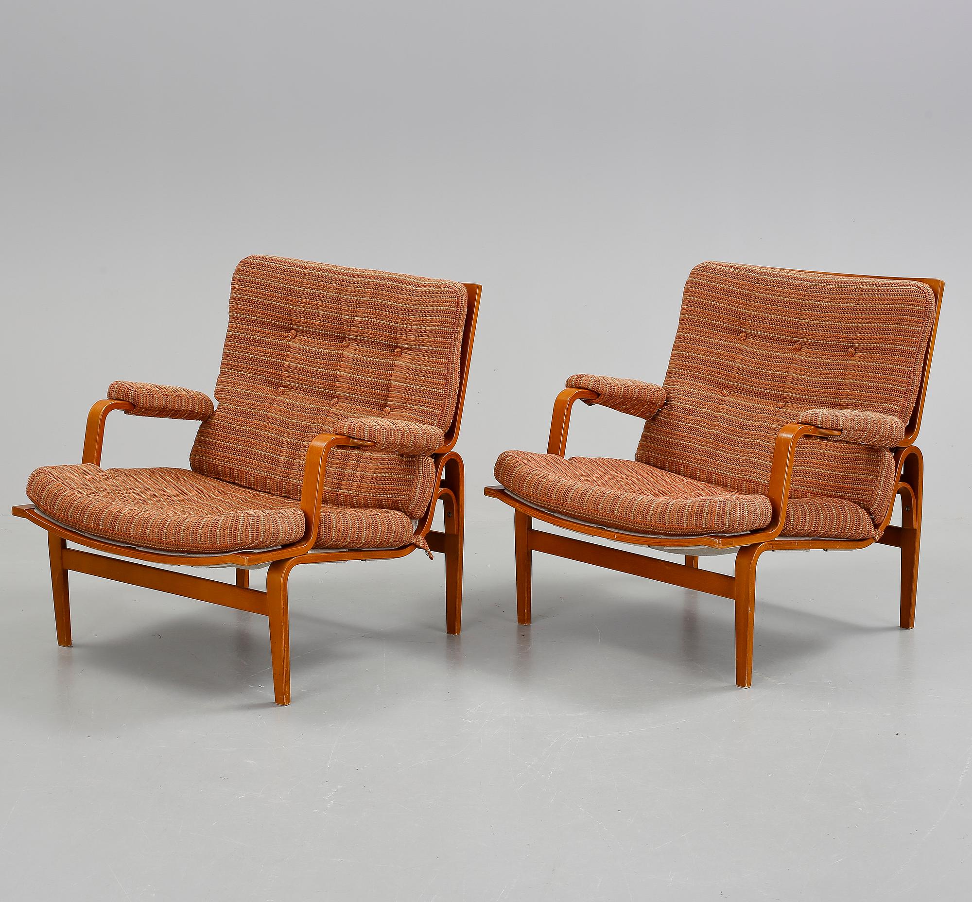 FÅTÖLJER, ett par, "Ingrid", Bruno Mathsson för Dux, 1900-talets slut.