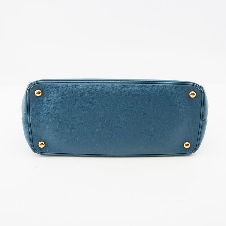 Prada, väska "Galleria Large".