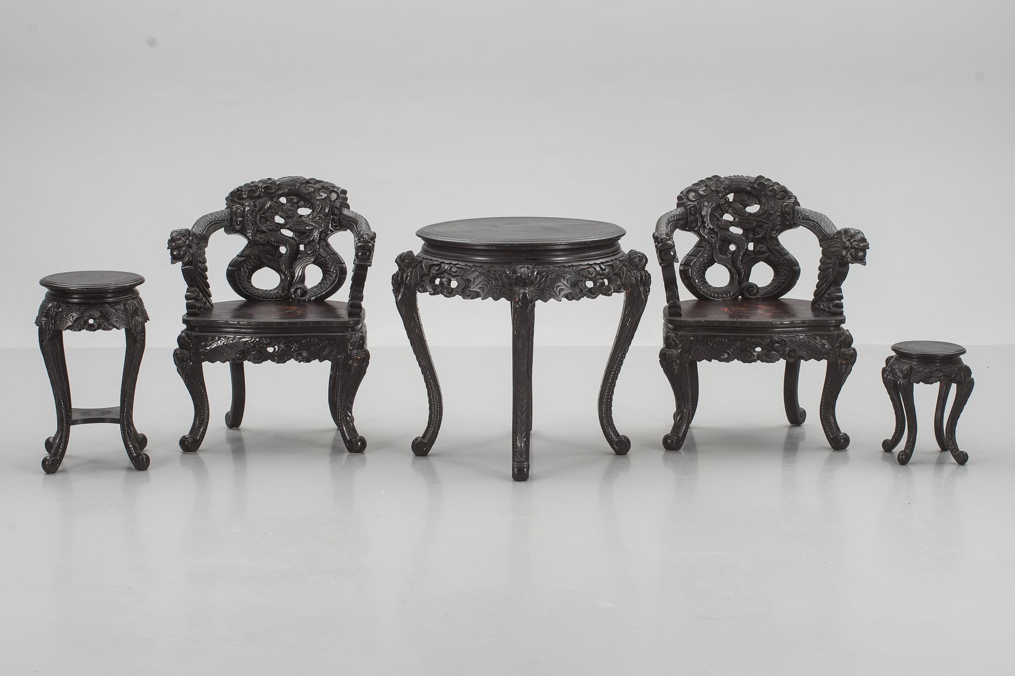 MÖBELGRUPP, 5 delar. Orientaliska, Japan. 1900-tal.