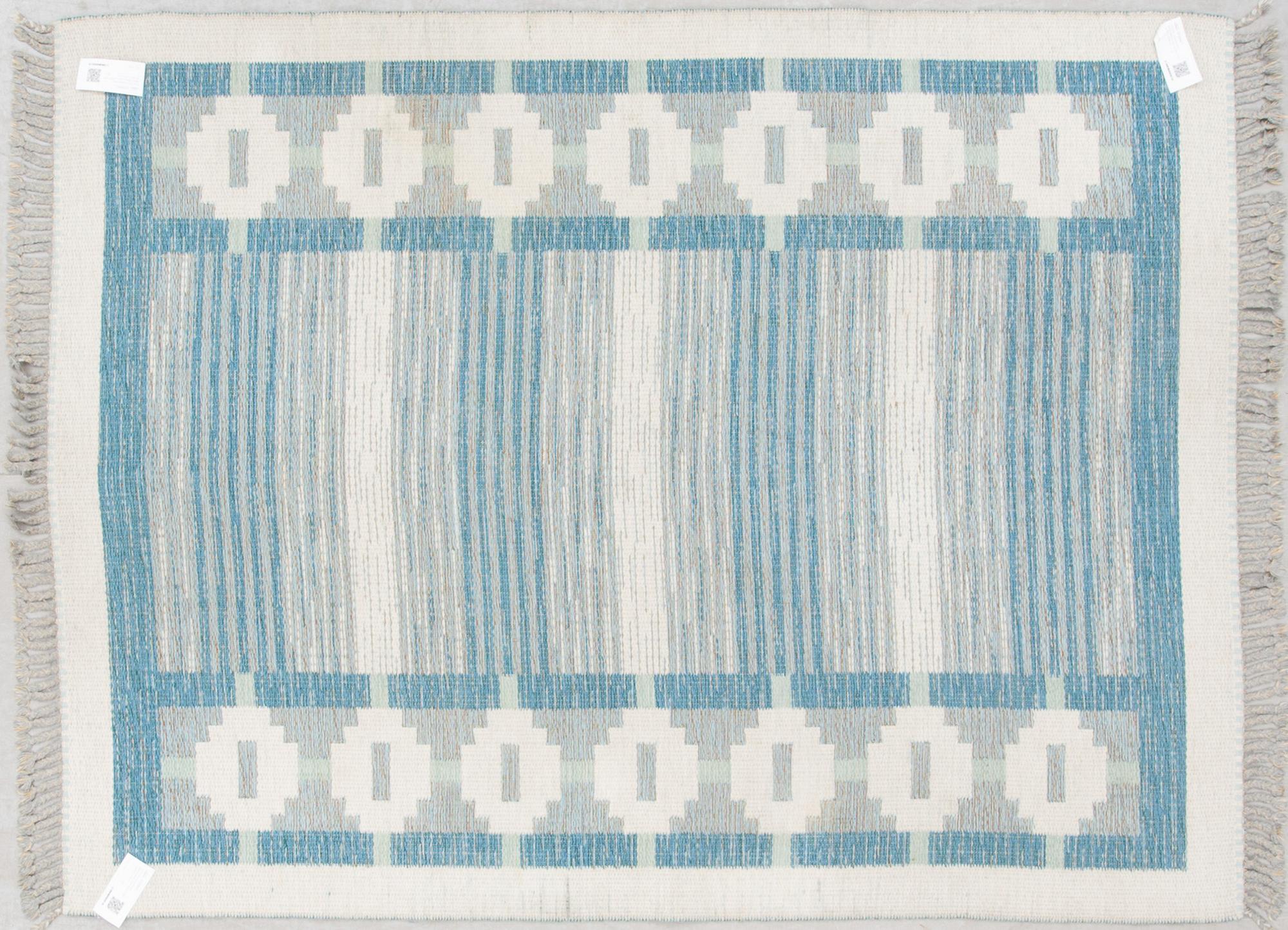 MATTA, dubbelsidig. 1900-talets mitt/ andra hälft. Ca 183 x 139 cm.