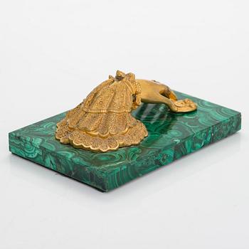 Papperspress, förgylld mässing och malakitfanér, Ryssland, 1800-talets andra hälft.