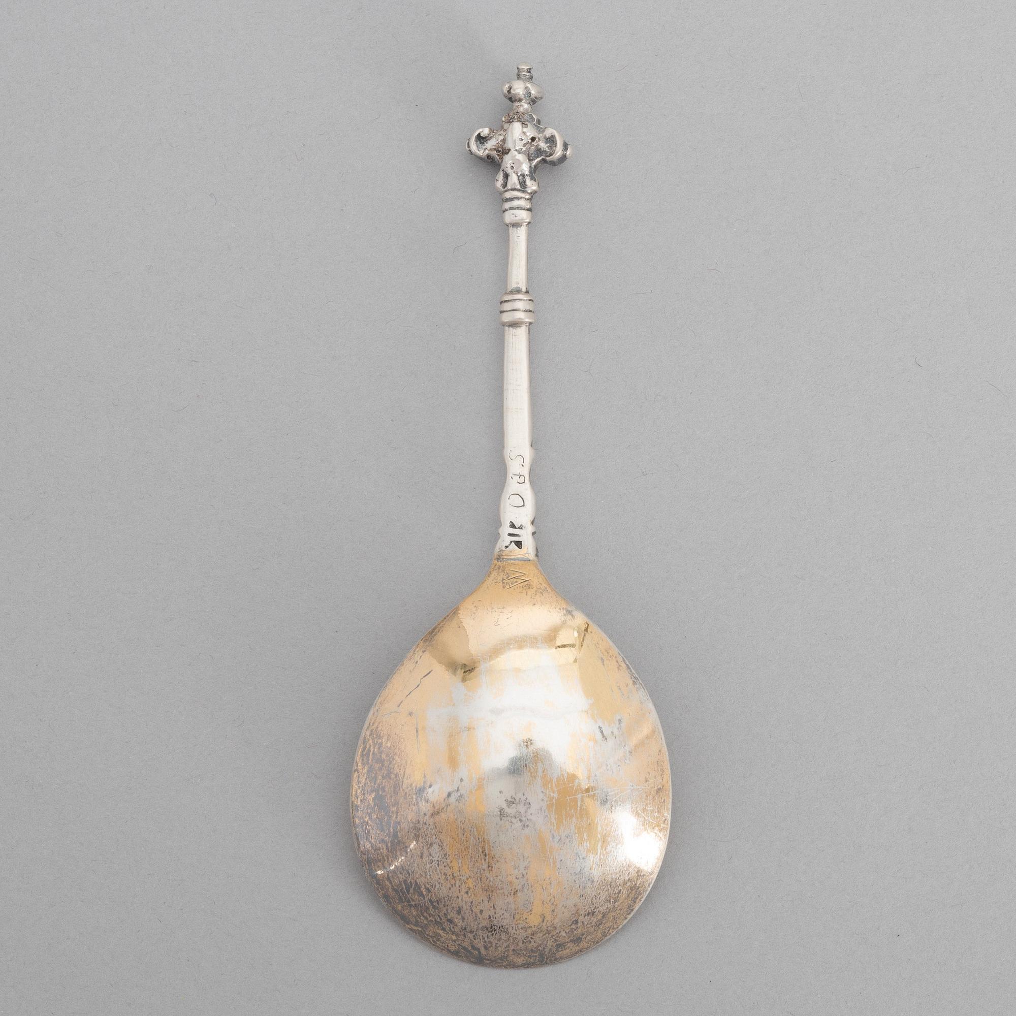 A Northern Europe early 18th Century parcel-gilt silver  spoon, unidentified marks.