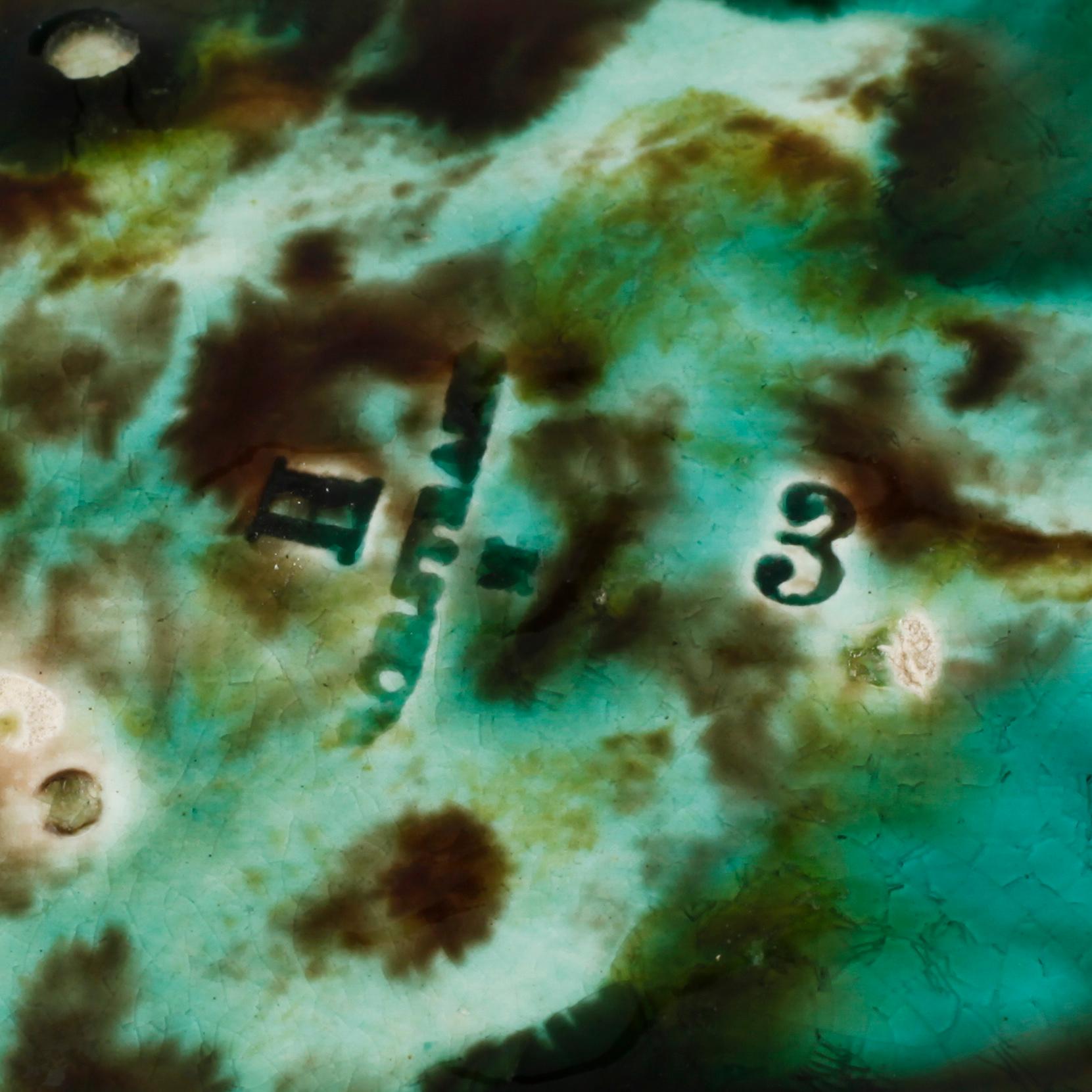 A majolica bowl by Rörstrand, around the year 1900.