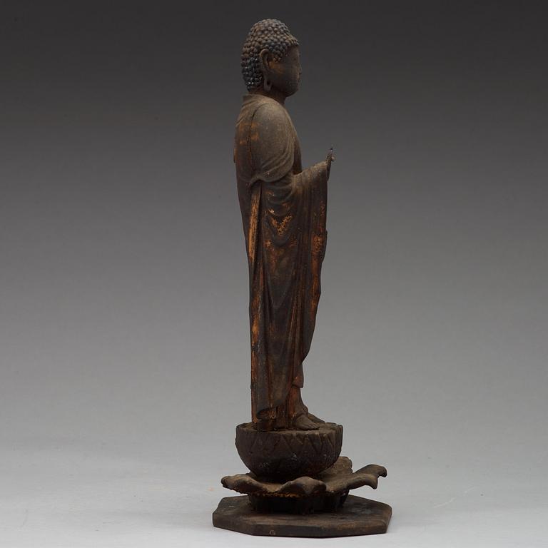 A wooden Japanese figure of Amida Buddha, Edo period, 19th Century.