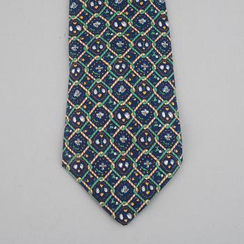 Hermès, 3 silk ties.