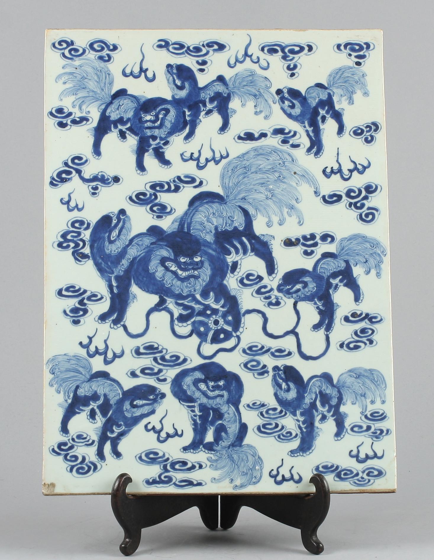 VÄGGPLAKETT, porslin, Kina, 1800-tal.