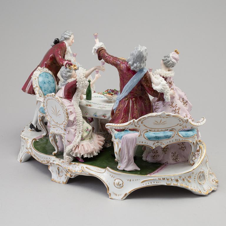 A early 20th century Sitzendorf porcelain figurine from Germany.