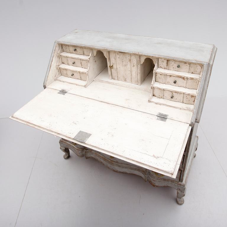 SEKRETÄR, barockstil, 1900-talets första hälft.