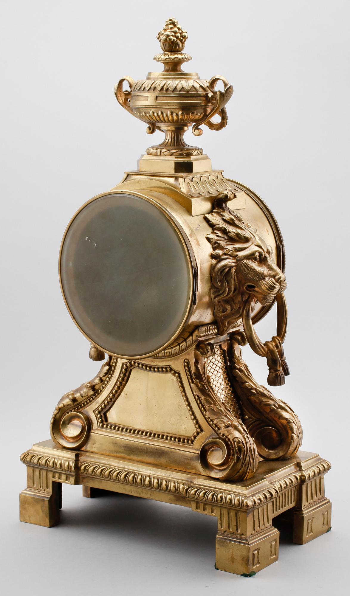 BORDSPENDYL, mässing, 1800-talets andra hälft.