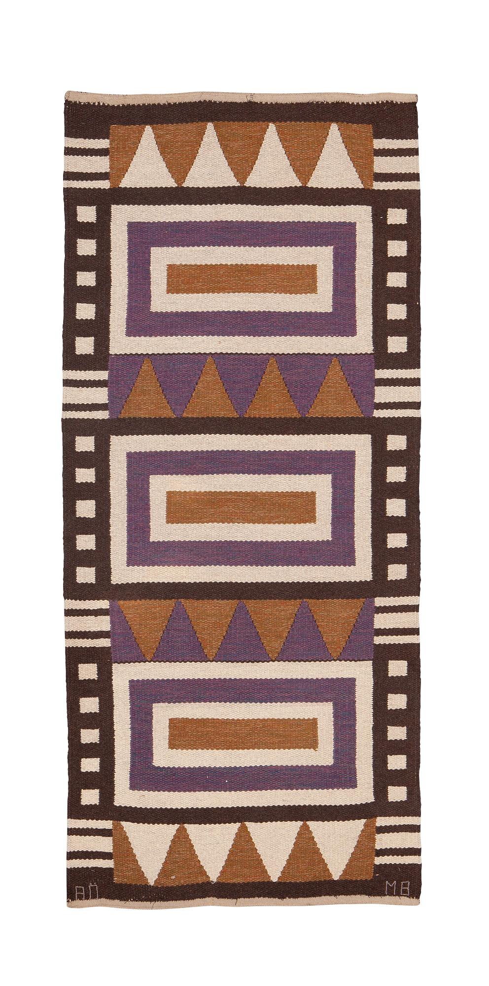 Monika Bertilsson, gallerimatta, rölakan, ca 200  x 89 cm, signerad AÖ MB, Tre Bäckar i Varnhem.