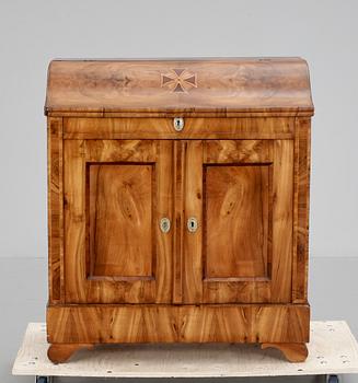 SKÄNK, sydeuropa. 1800-tal.