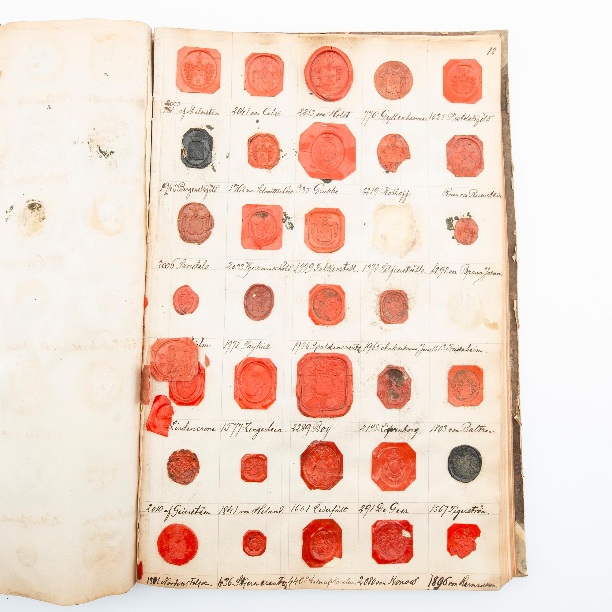 Större samling lacksigill, samt några oblater m m, 1700 - 1800-tal.