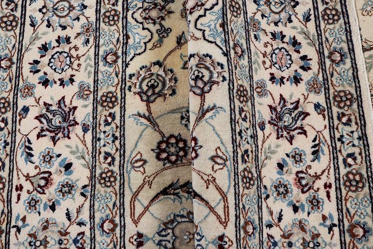 Matta, Nain, part silk, 9 laa, ca 302 x 203 cm.