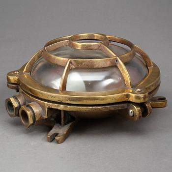 SKEPPSBELYSNING, ett par, 1900-talets första hälft.