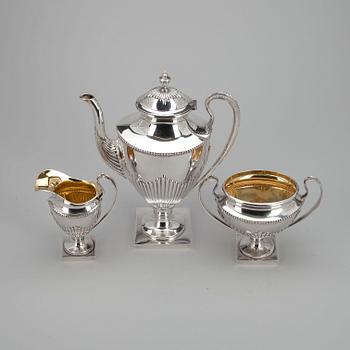 KAFFESERVIS, silver, Suomen Kultaseppä, 1927, invändigt förgylld, vikt 1206 g.