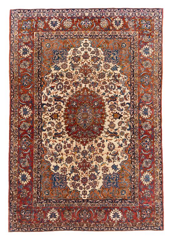 A carpet, semi-antique Esfahan, ca 298 x 209 cm.