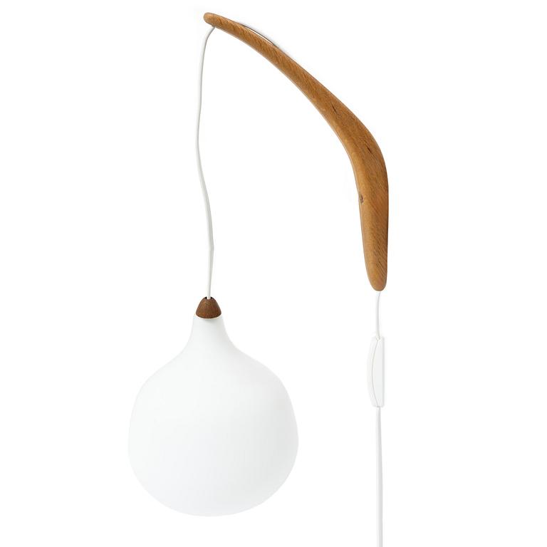 Uno & Östen Kristiansson, Wall lamp, Luxus, Vittsjö.