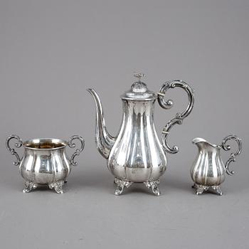 SERVIS, 3 delar, silver, Lundström. Otydliga stämplar. 1922. Vikt ca 1155 gram.