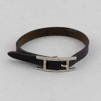 Hermès, armband samt scarf.