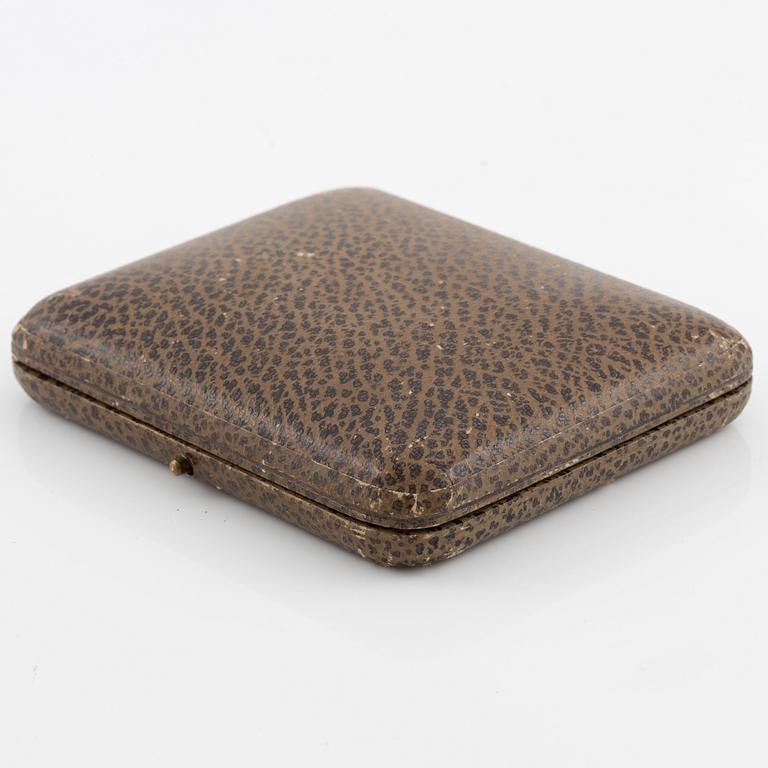 Omega, fickur, 51 mm.